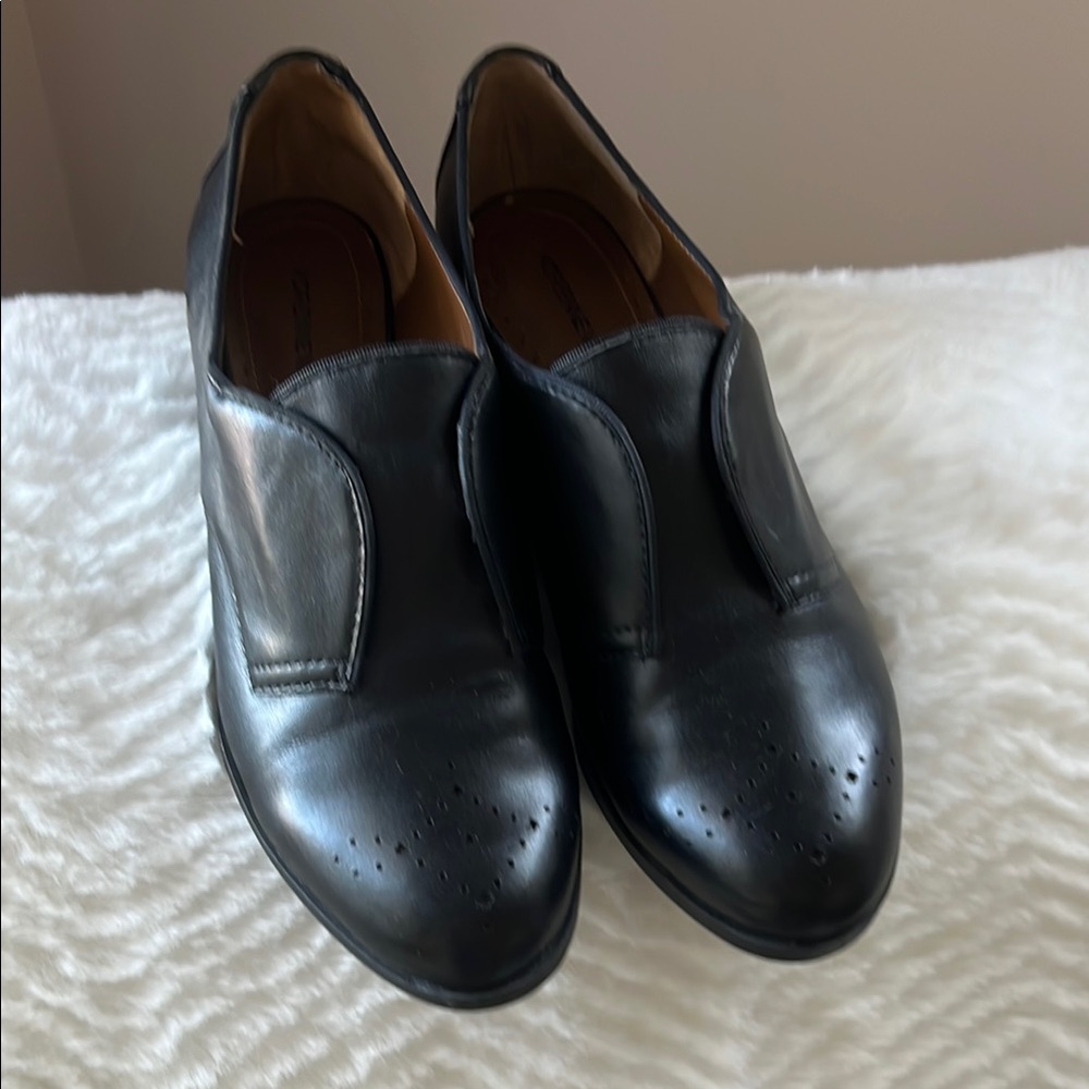 Women’s Adrienne Vittadini leather Black Leather Slip-On Dress Shoes